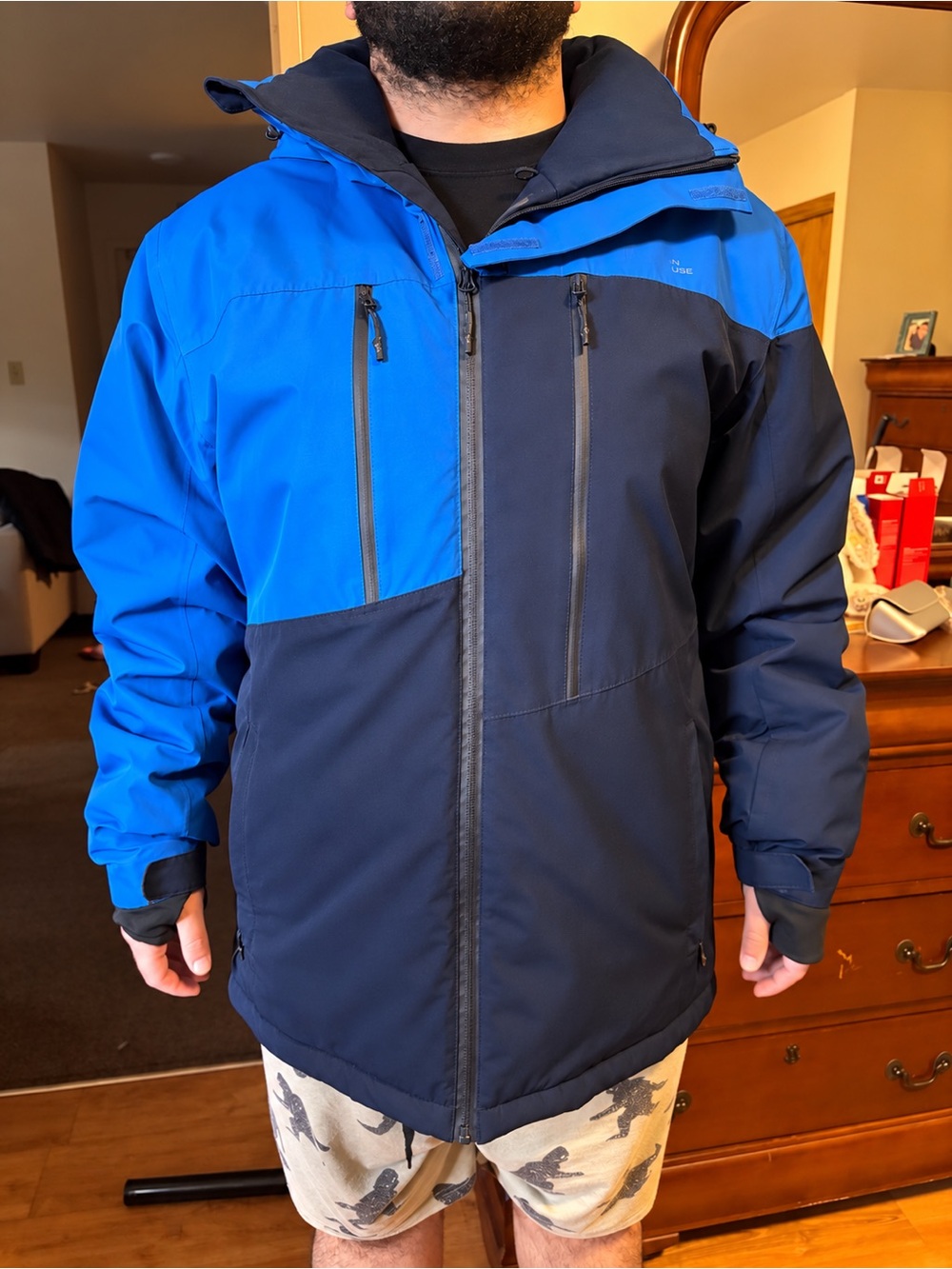 Men's Two-Tone Blue Ski Jacket with Hood
